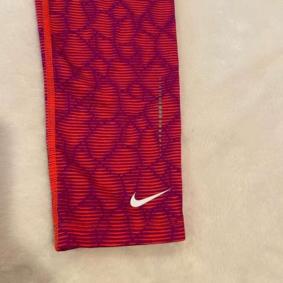 Nike Girls Dri-Fit Leggings - Picture 2 of 8